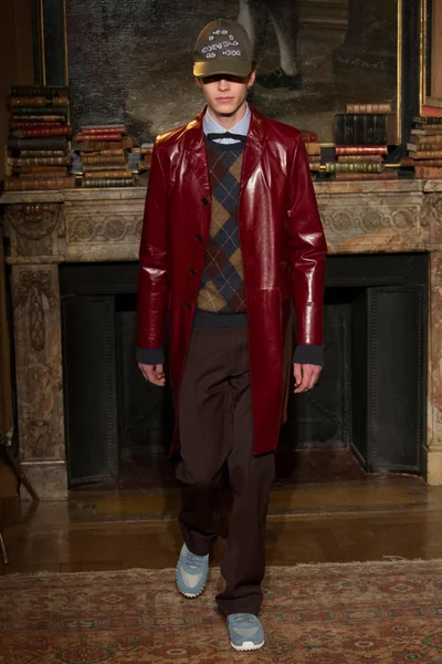 Look 42